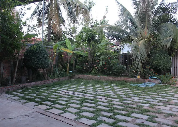 Yi Family Siem Reap